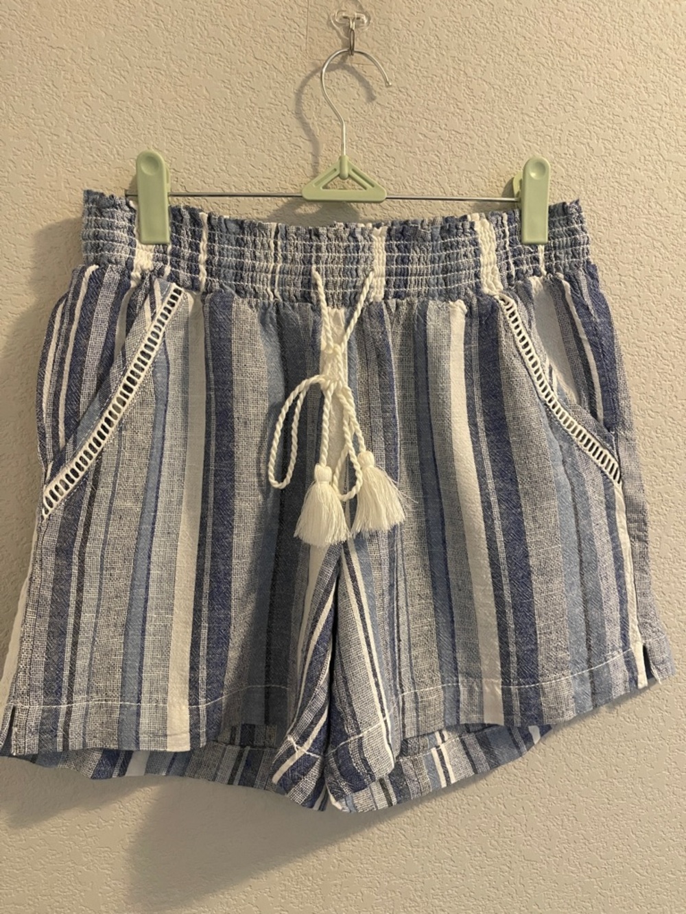 Women’s Blue & White Striped Pull-On Shorts with Tie Size S